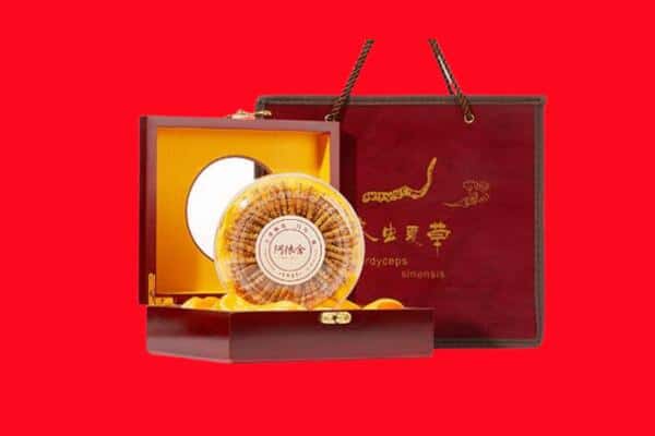 收购资讯:琼结县回收冬虫夏草是按克吗